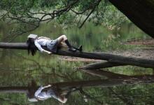 8号保护者如何与人相处