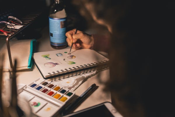 洞察角色人格和自我人格所赋予的性格特征