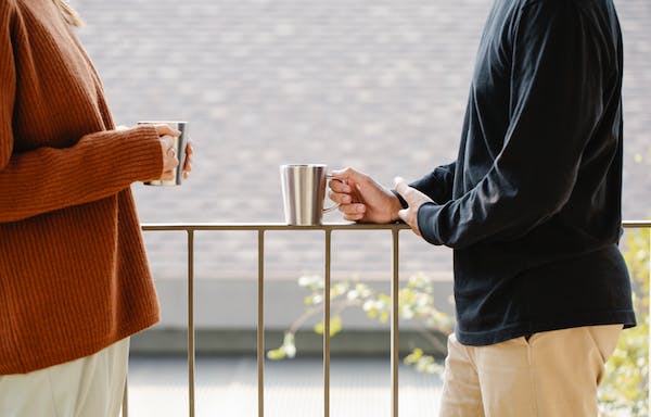 一号与四号的关系